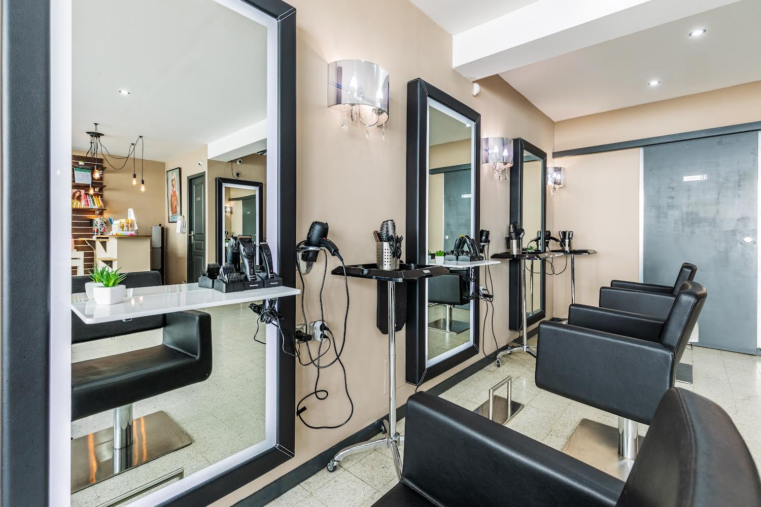 Salon vue intérieur Salon Bettina coiffure
