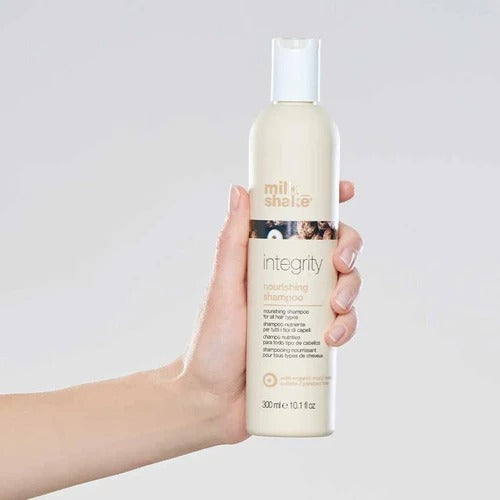 🧴 Shampoing nourrissant sans sulfate Integrity 300 ml – Milk Shake – Image 2